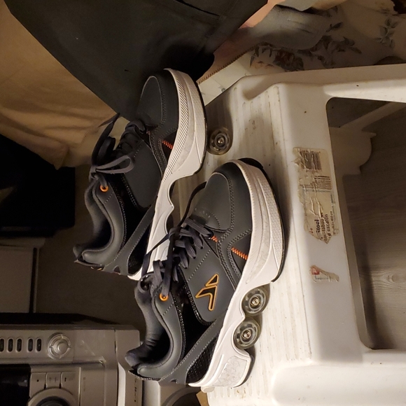 Platform roller shoes - Picture 2 of 3